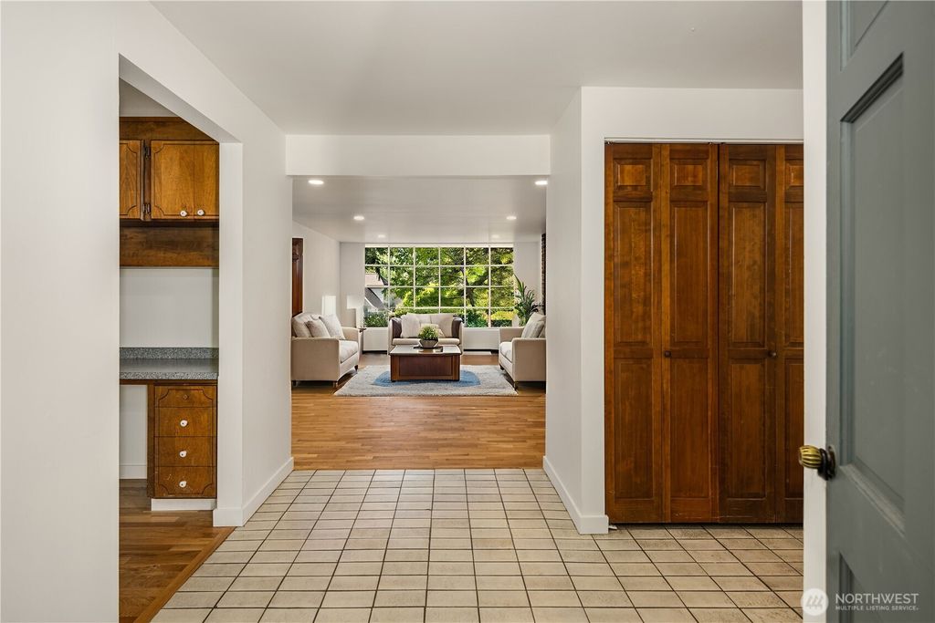 Photo of 8505 NE 27th Place, Clyde Hill, WA 98004 (MLS # 2422444)