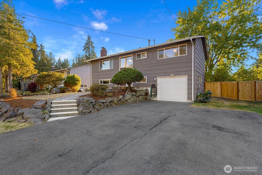 Photo of 22704 38th Avenue W, Mountlake Terrace, WA 98043 (MLS # 2584497)