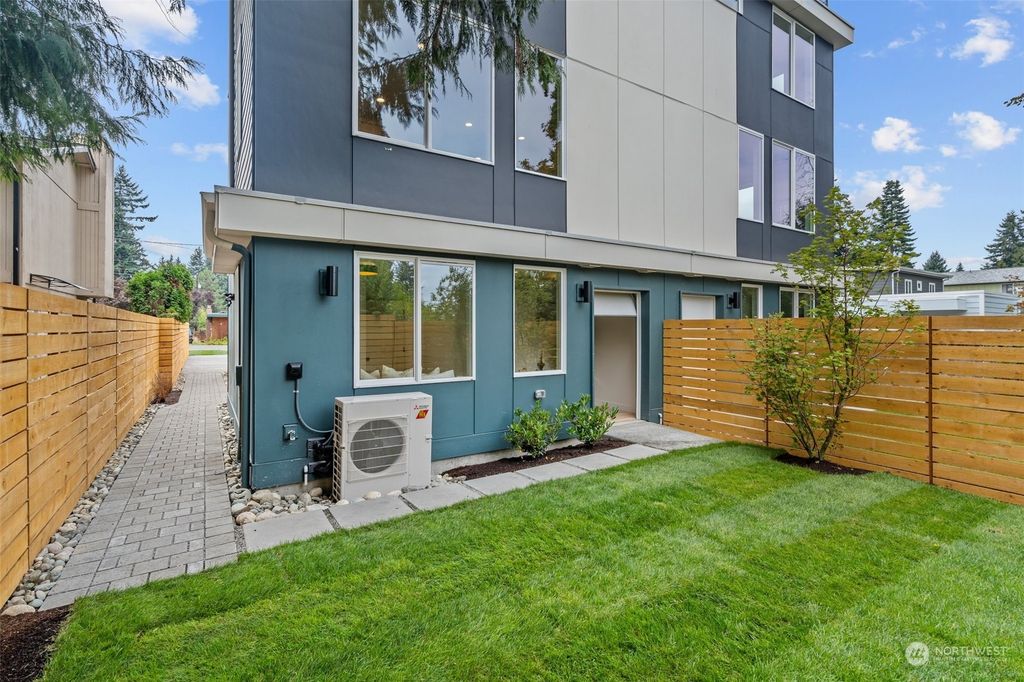 Photo of 14326 Wallingford Avenue N #C, Seattle, WA 98133 (MLS # 2158800)