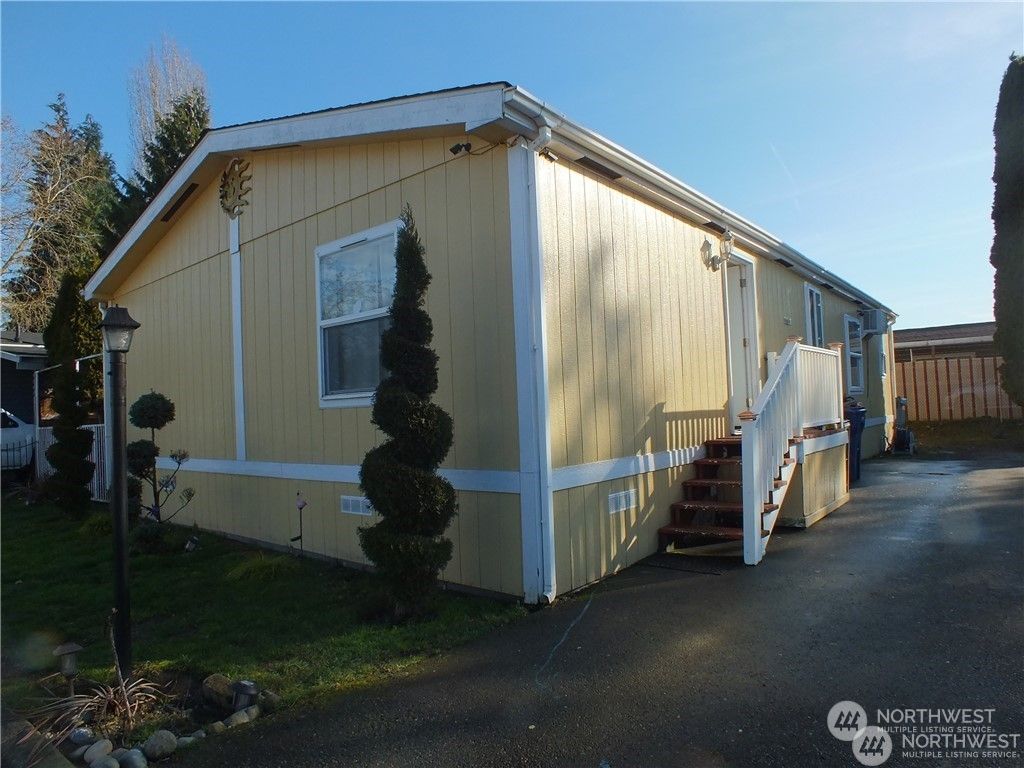 listing image 9365916303455396189
