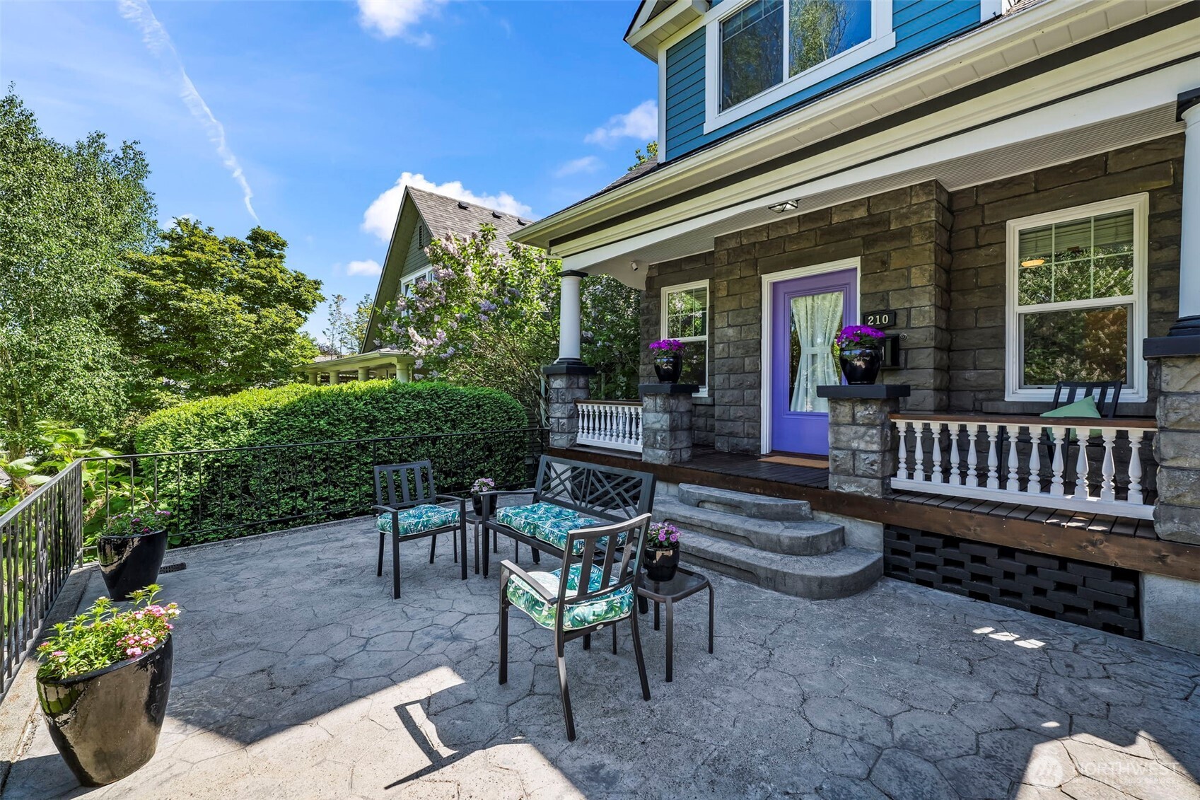 210 N Yakima Avenue
