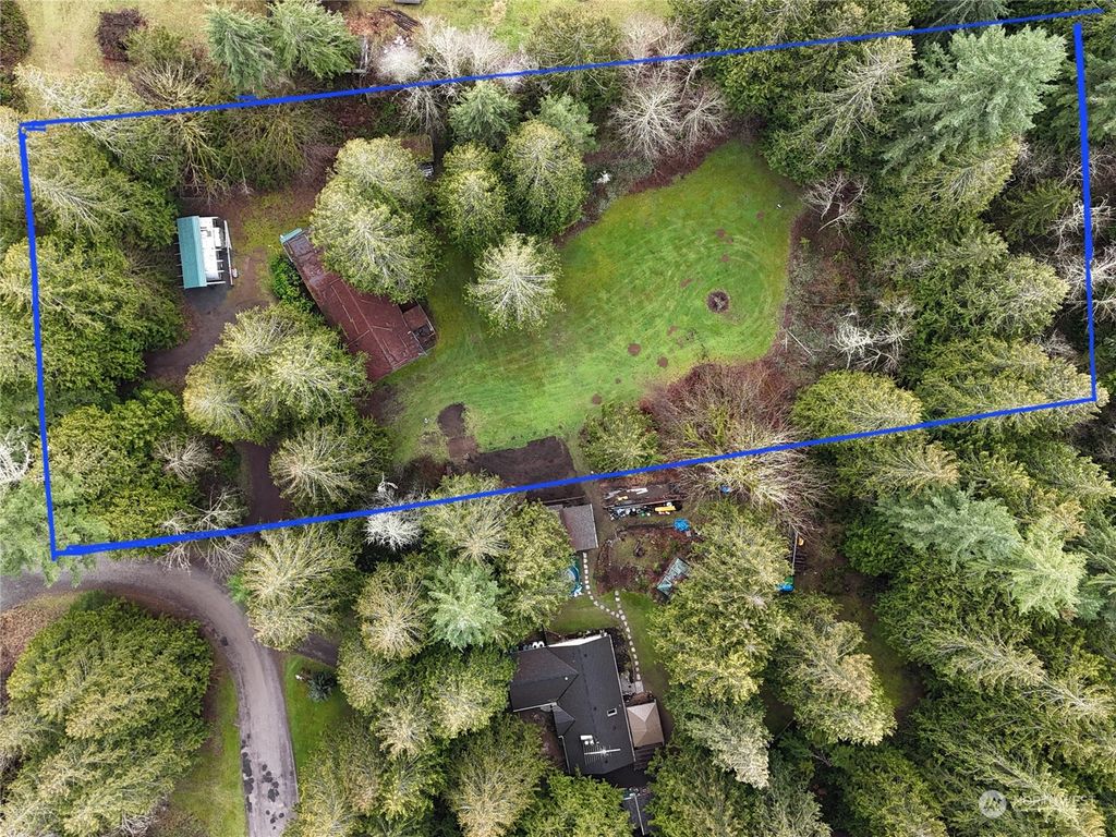 Photo of 9801 Kelly Road NE, Carnation, WA 98014 (MLS # 2203203)