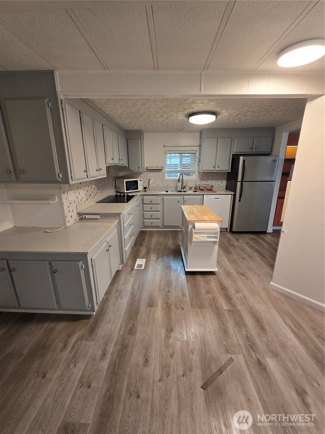 900 29th Street SE D-9