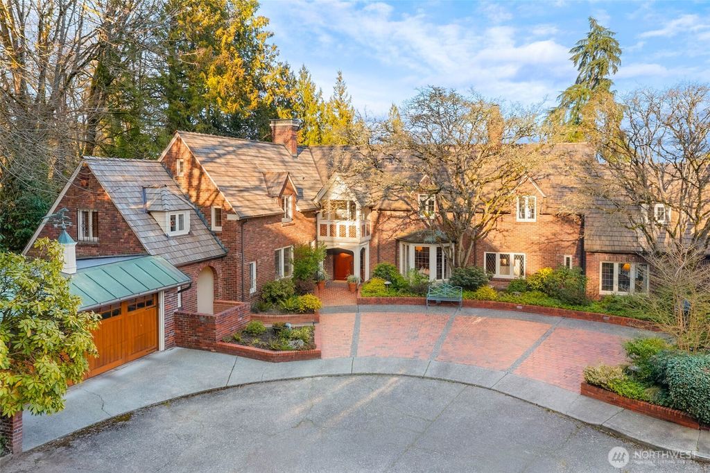 Photo of 300 Maiden Lane E, Seattle, WA 98112 (MLS # 2479103)