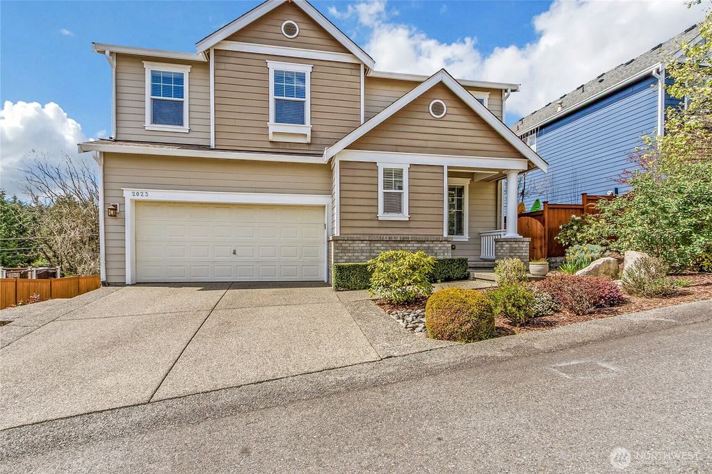Photo of 2023 Kennewick Place NE, Renton, WA 98056 (MLS # 2505372)