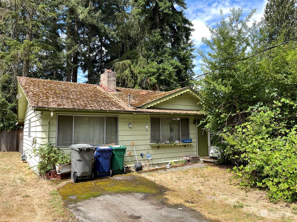 Photo of 7039 124th Avenue NE, Kirkland, WA 98033 (MLS # 2145449)