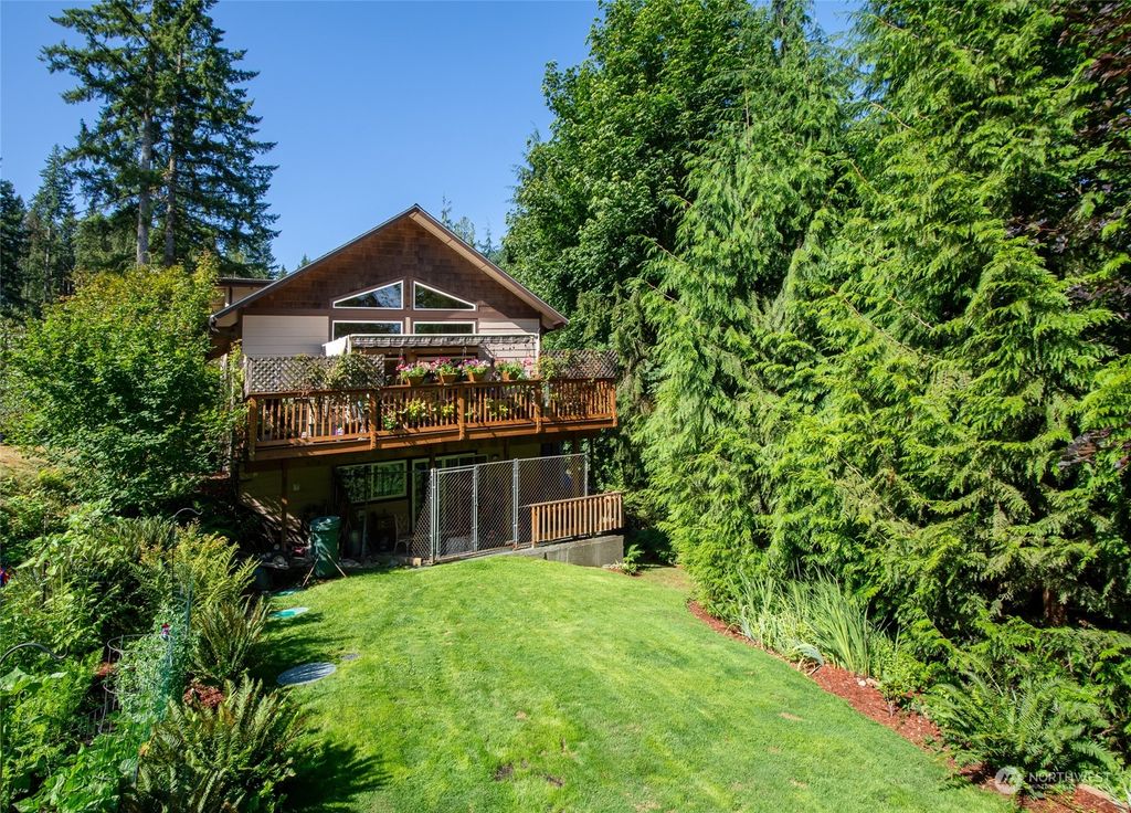 Photo of 20117 Whitechuck Place, Granite Falls, WA 98252 (MLS # 2143118)
