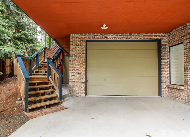 1099 Worthy Place