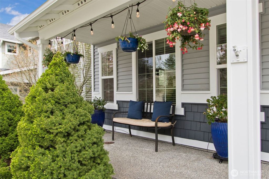 Photo of 8926 Weiting Avenue SE, Snoqualmie, WA 98065 (MLS # 2512065)