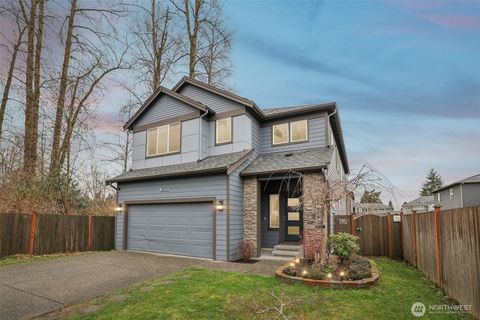 Photo of 10318 56th Avenue NE, Marysville, WA 98270 (MLS # 2463749)
