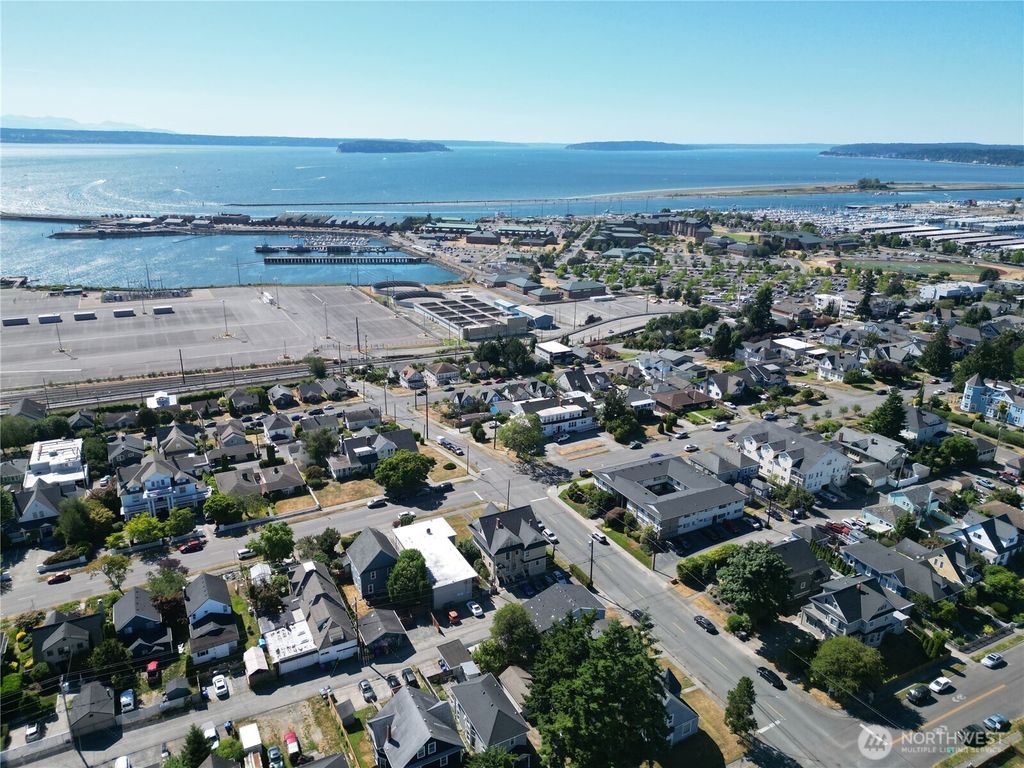 Photo of 2301 Rucker Avenue, Everett, WA 98201 (MLS # 2410587)
