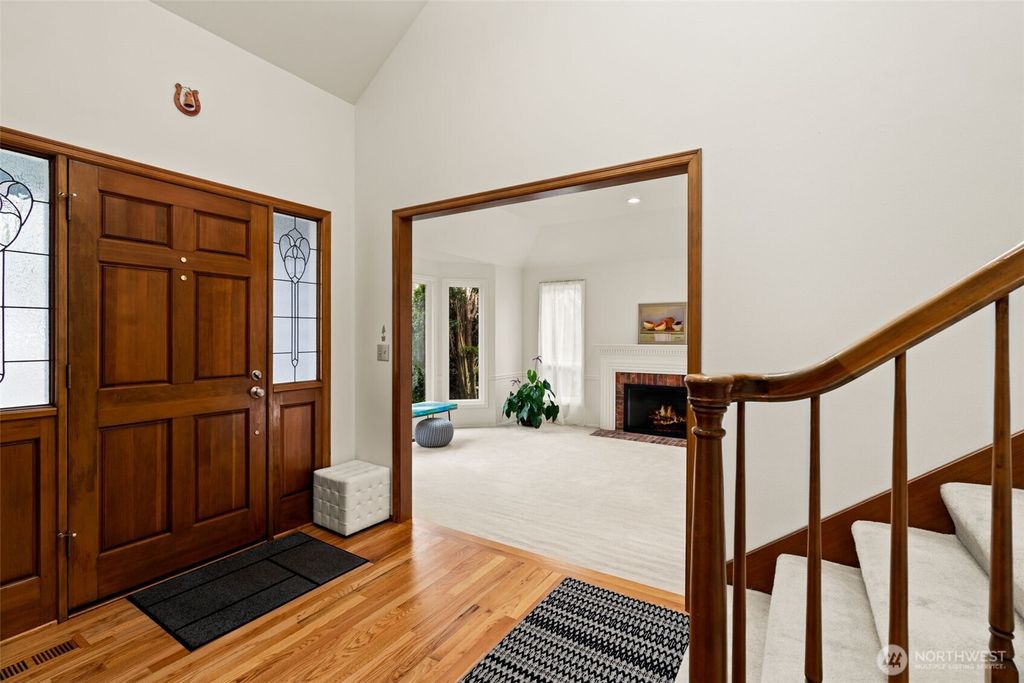 Photo of 23431 NE 23rd Street, Sammamish, WA 98074 (MLS # 2465793)