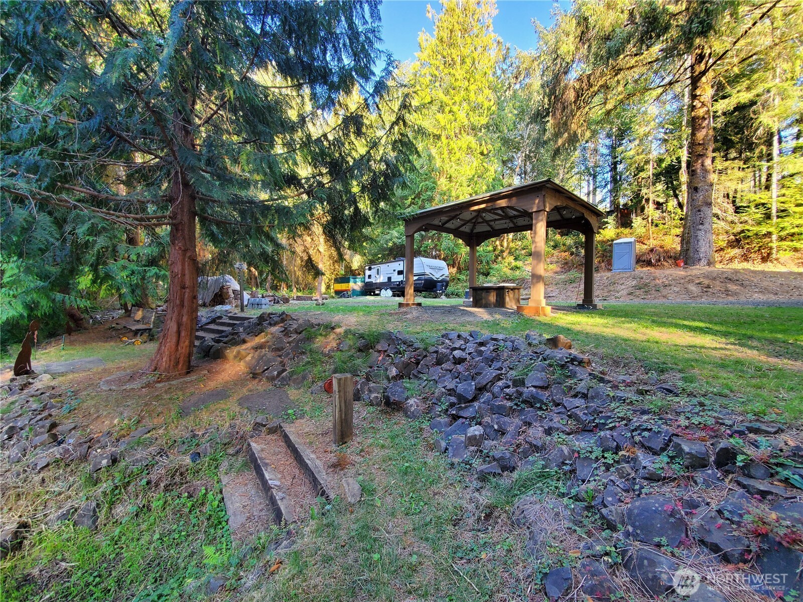 300 W Arrowhead Drive