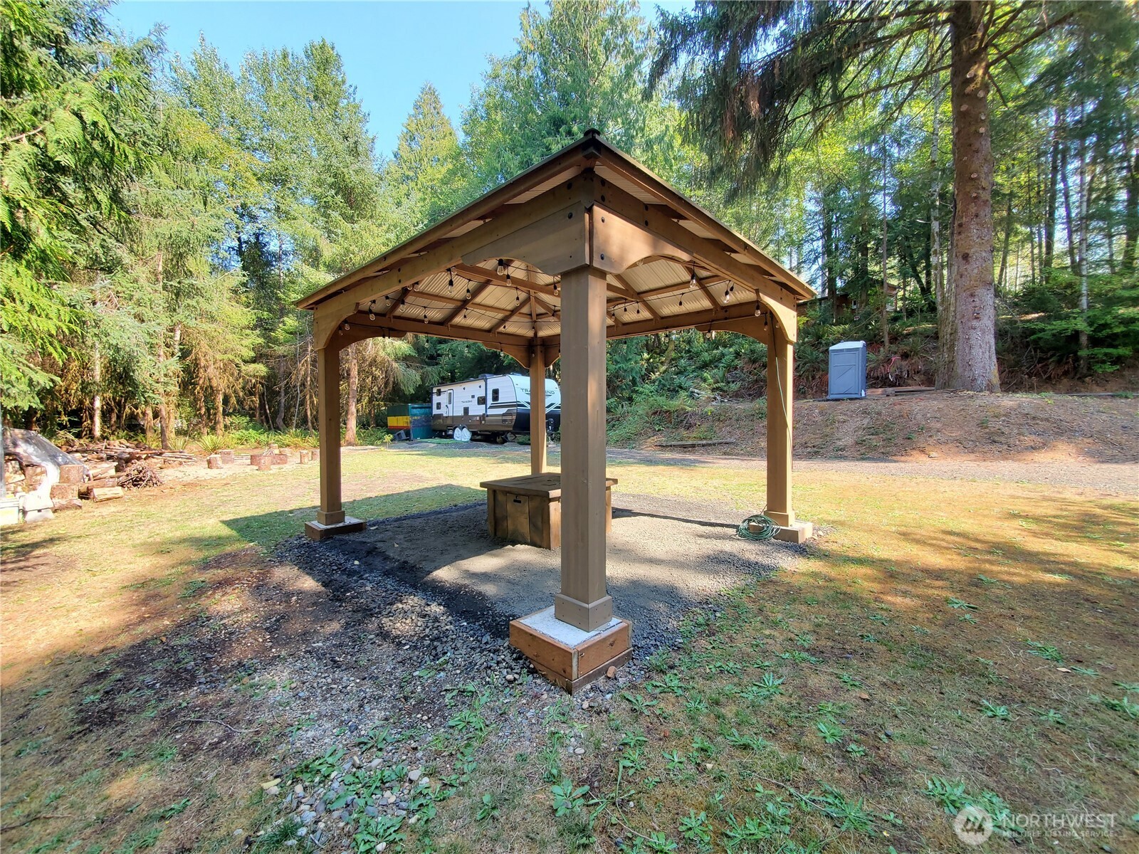 300 W Arrowhead Drive