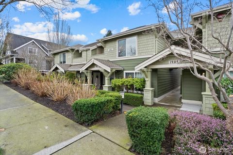 Photo of 1905 24th Avenue NE #202, Issaquah, WA 98029 (MLS # 2487776)