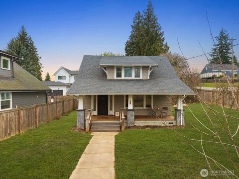 Photo of 5001 N 10th Street, Tacoma, WA 98406 (MLS # 2467966)