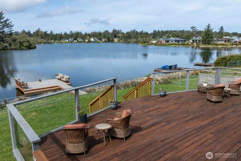 503 Duck Lake Drive SE Ocean Shores WA 98569