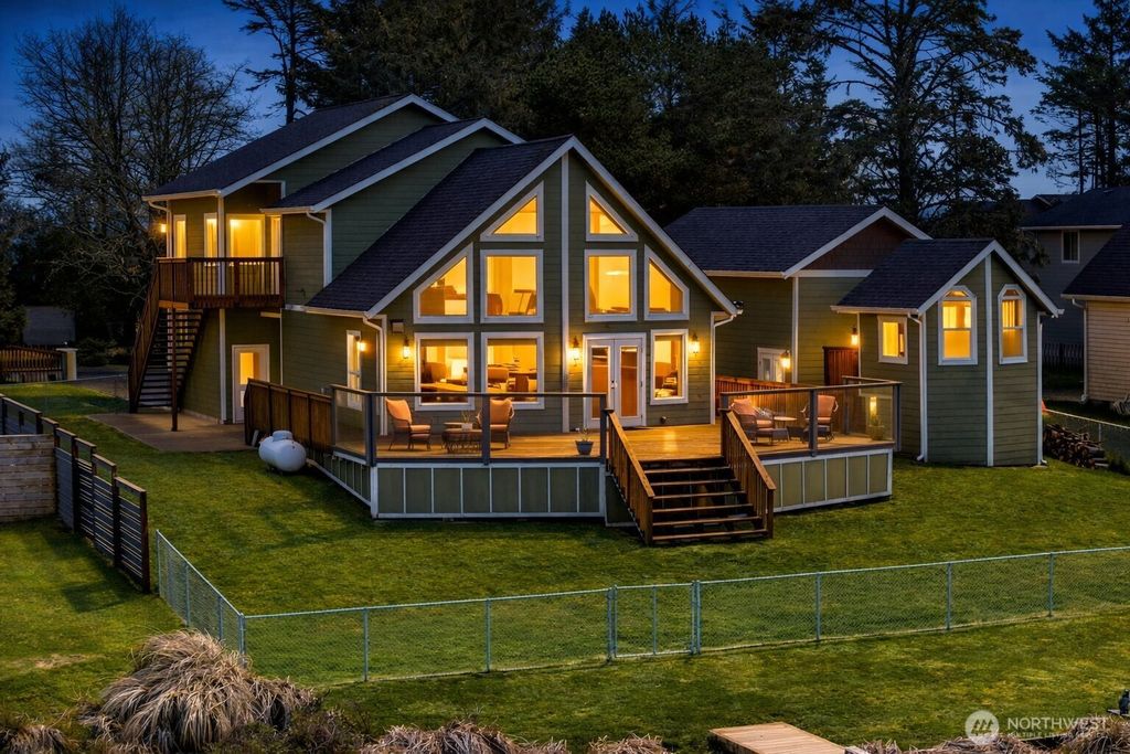 Photo of 503 Duck Lake Drive SE, Ocean Shores, WA 98569 (MLS # 2476160)