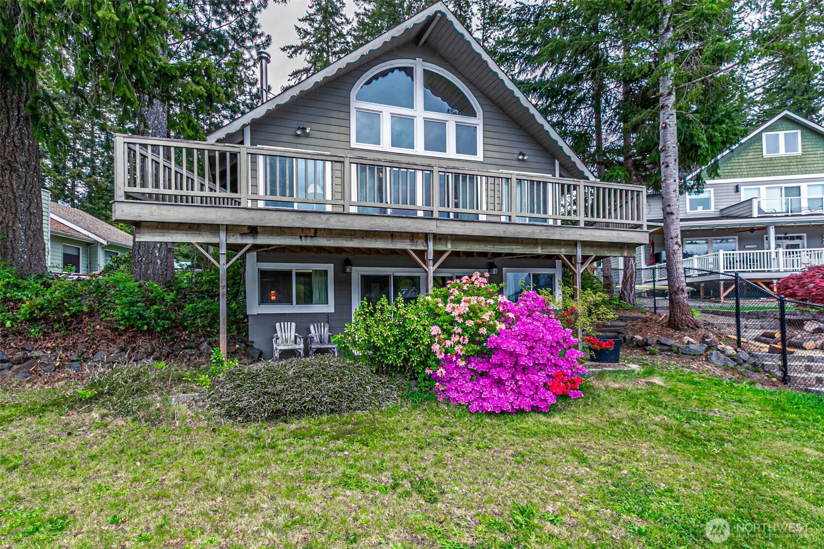 10 E North Cove Road