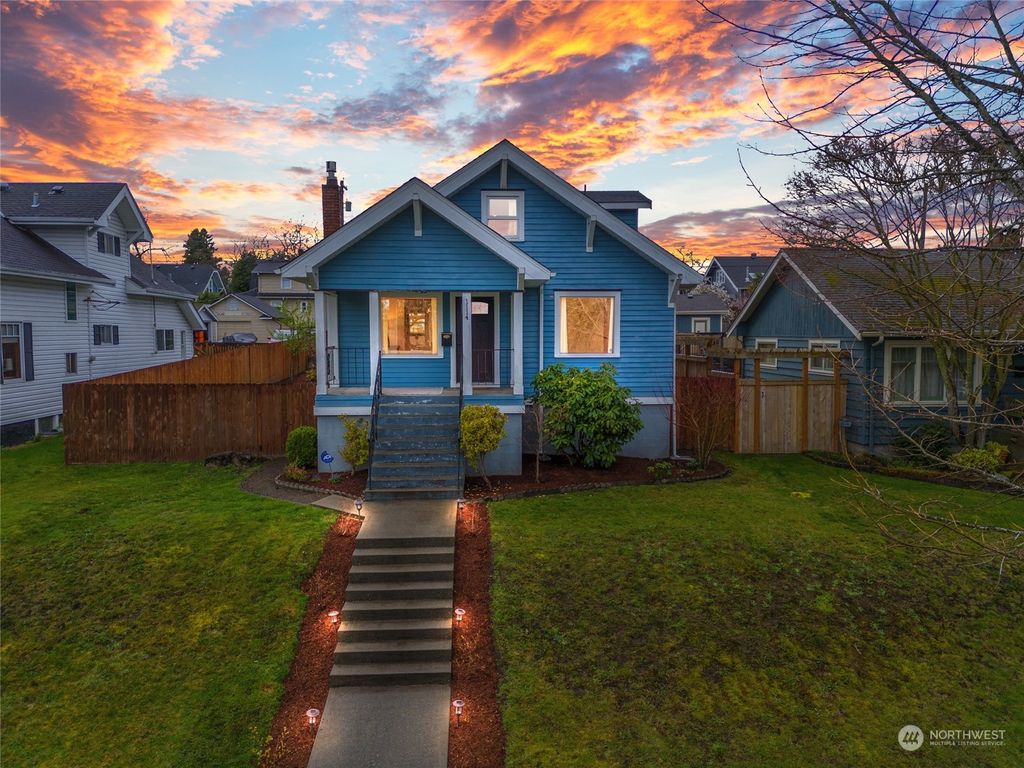 Photo of 1114 Wetmore Avenue, Everett, WA 98201 (MLS # 2215158)