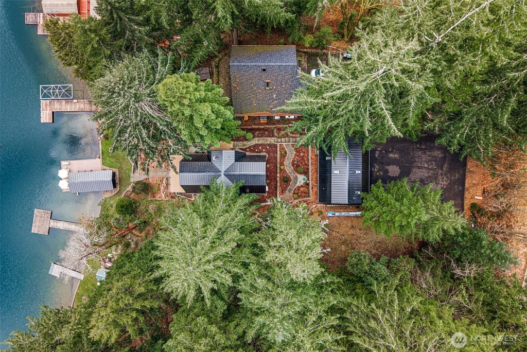 Photo of 1721 Summit Lake Shore Road NW, Olympia, WA 98502 (MLS # 2498614)