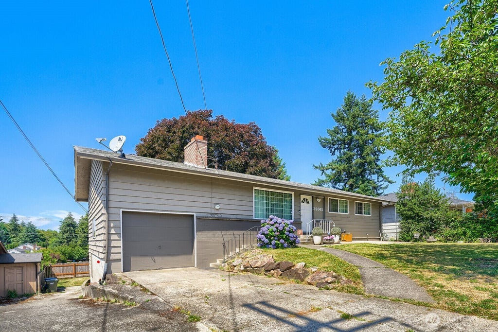 Photo of 22941 105th Avenue SE, Kent, WA 98031 (MLS # 2551651)
