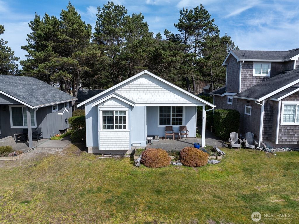 Photo of 20713 Pacifc Way Way #4, Ocean Park, WA 98640 (MLS # 2507539)