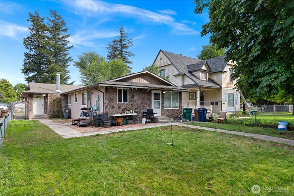 2608 N MADELIA ST, SPOKANE, WA 99207 - Image 1bfa7d9fed034b3acf8a221f18adea67/1396679533