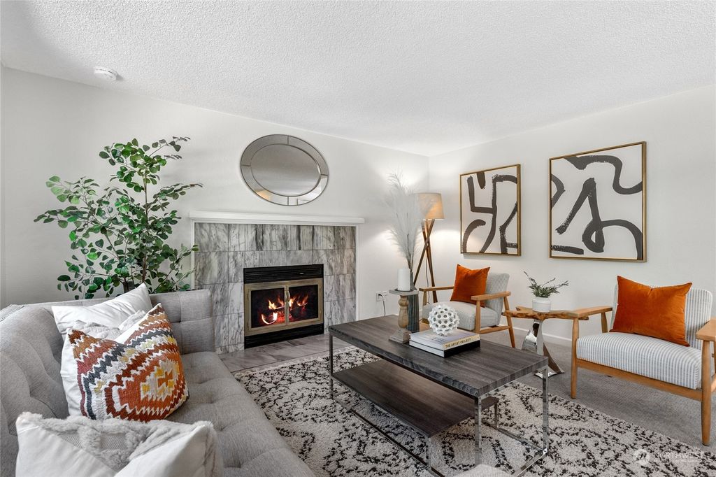 Photo of 2503 124th Place NE, Bellevue, WA 98005 (MLS # 2143484)