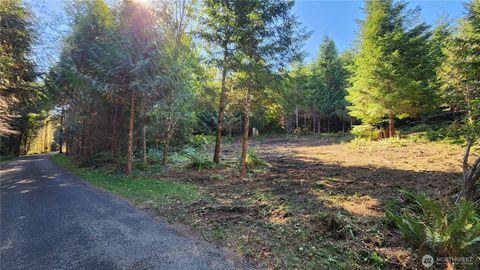 Photo of 5728 Duane Lane NW, Olympia, WA 98502 (MLS # 2399233)