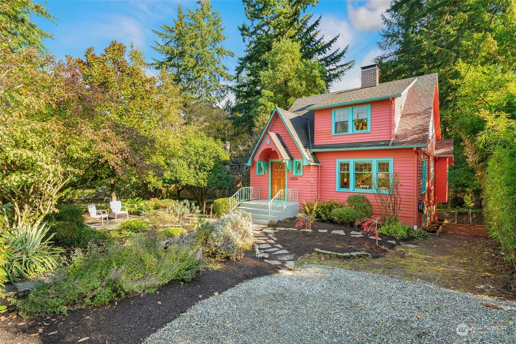 Photo of 13026 1st Avenue NE, Seattle, WA 98125 (MLS # 2309271)