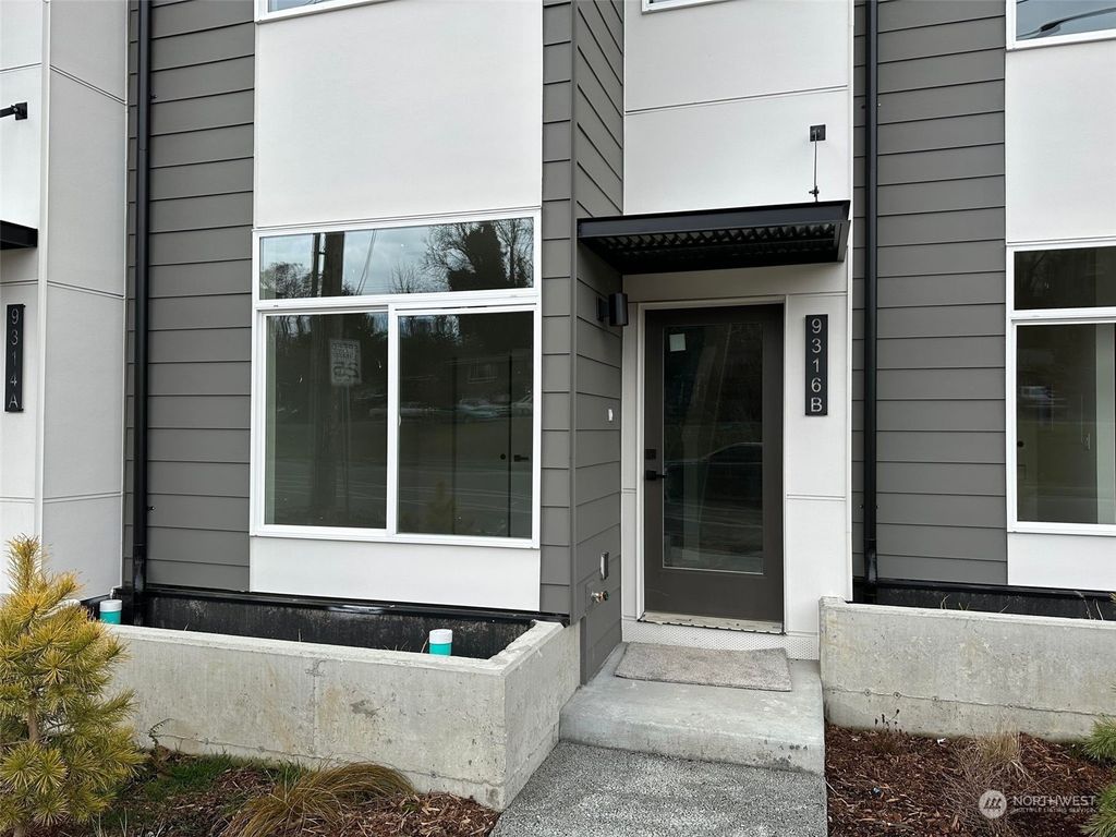 Photo of 9316 Renton Avenue S, Seattle, WA 98118 (MLS # 2043153)