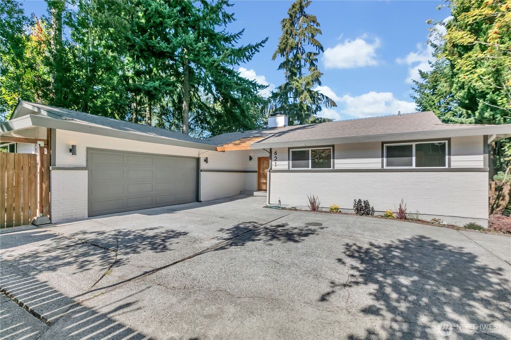 Photo of 621 SW 297 Street, Federal Way, WA 98023 (MLS # 2438223)