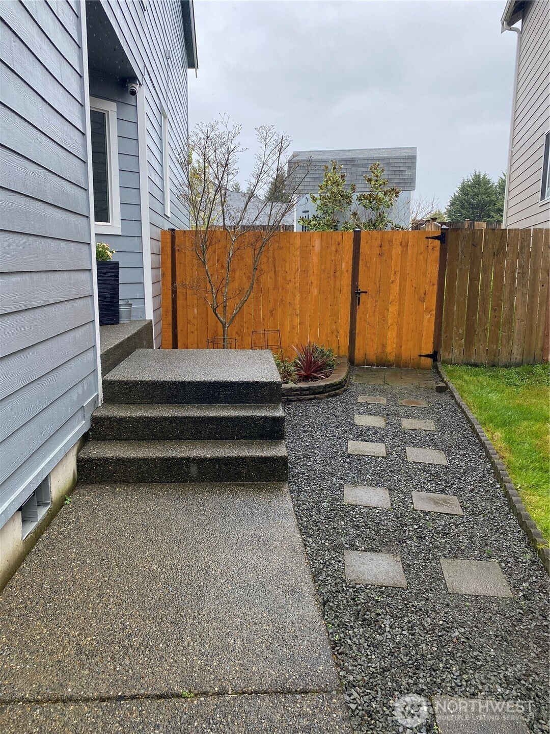 2531 191st Street Ct E