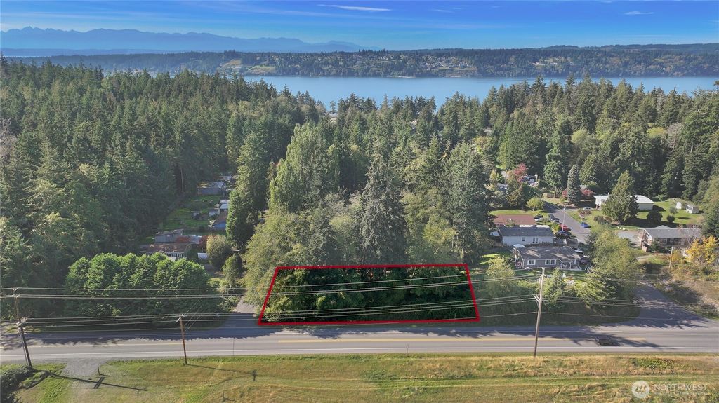 Photo of 1991 E Beachwood Drive, Freeland, WA 98249 (MLS # 2477536)