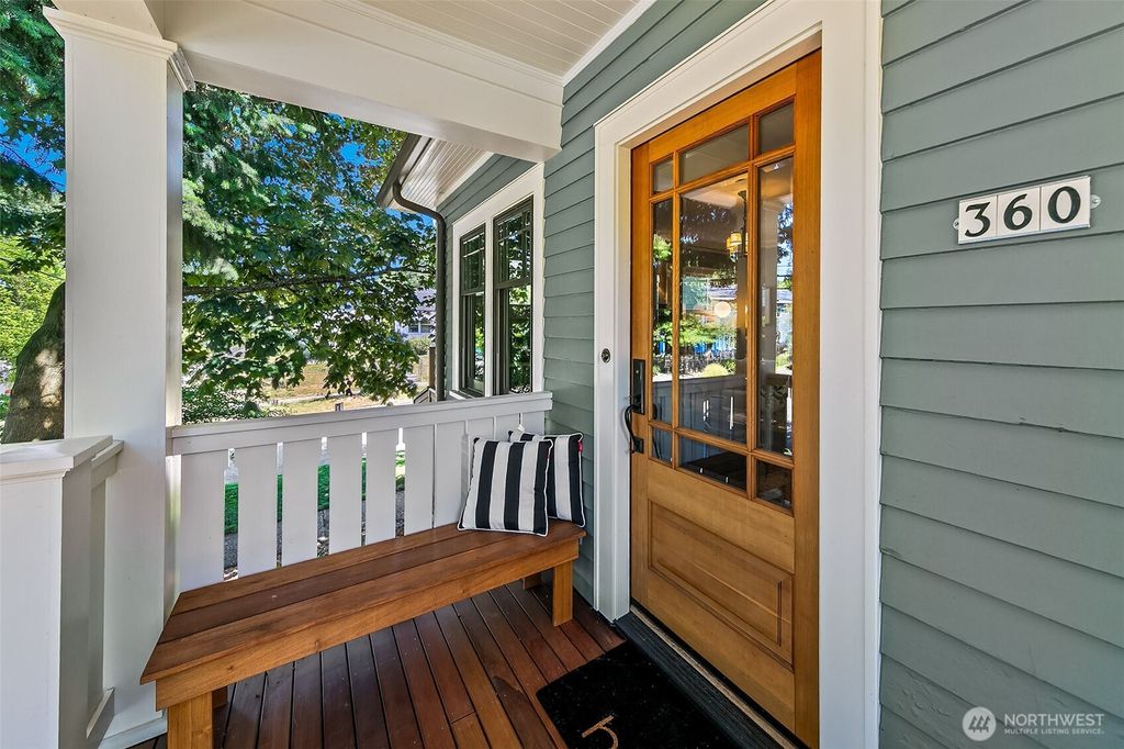Photo of 360 27th Avenue, Seattle, WA 98122 (MLS # 2541870)
