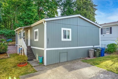 Photo of 10921 SE 227TH Place, Kent, WA 98031 (MLS # 2441237)
