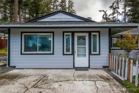 A home in Oak Harbor