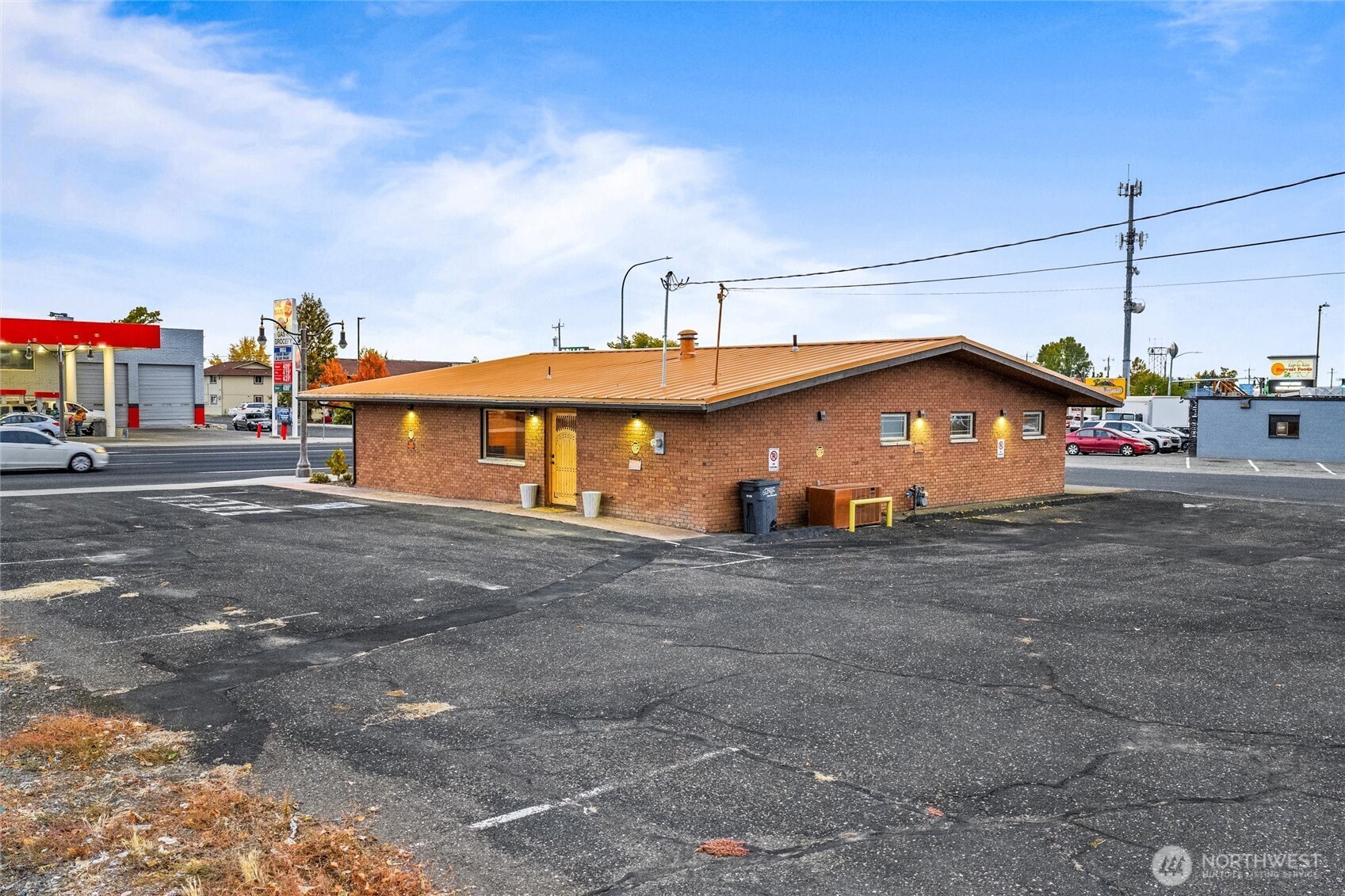 1207 E Main Street