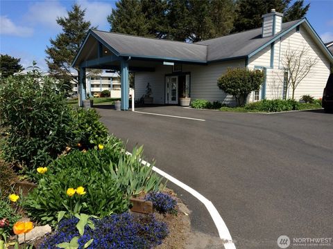 210 26th Street NW 207-8 Long Beach WA 98631