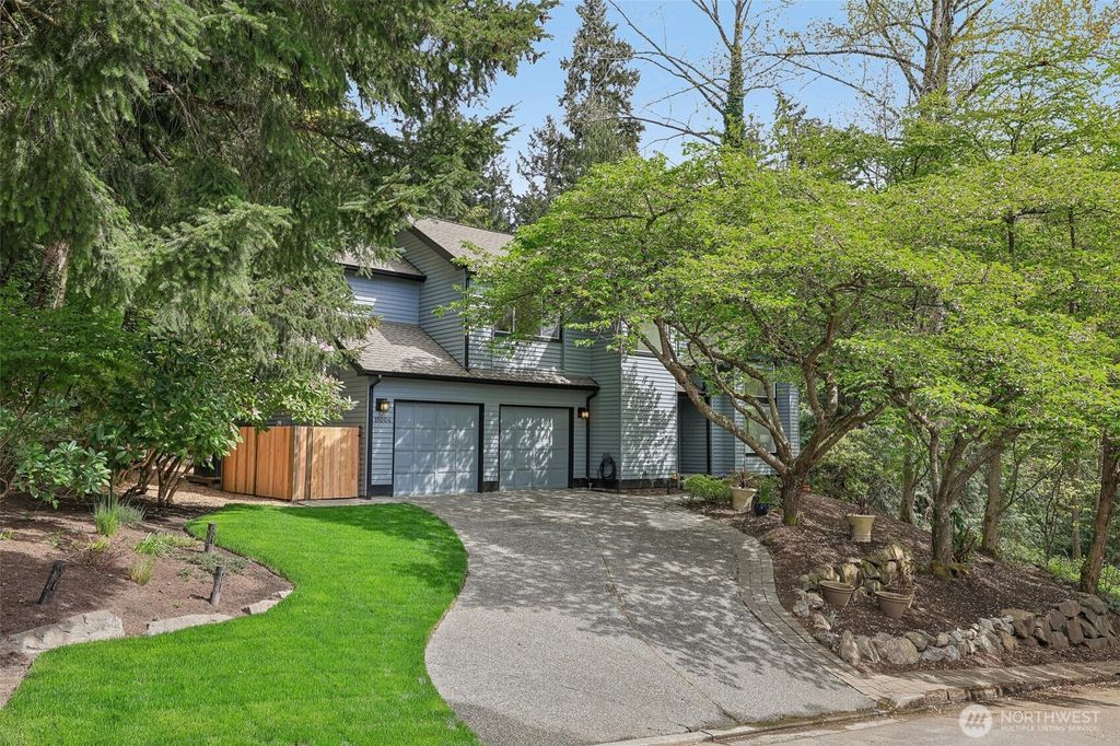 Photo of 15004 61st Place NE, Kenmore, WA 98028 (MLS # 2510559)