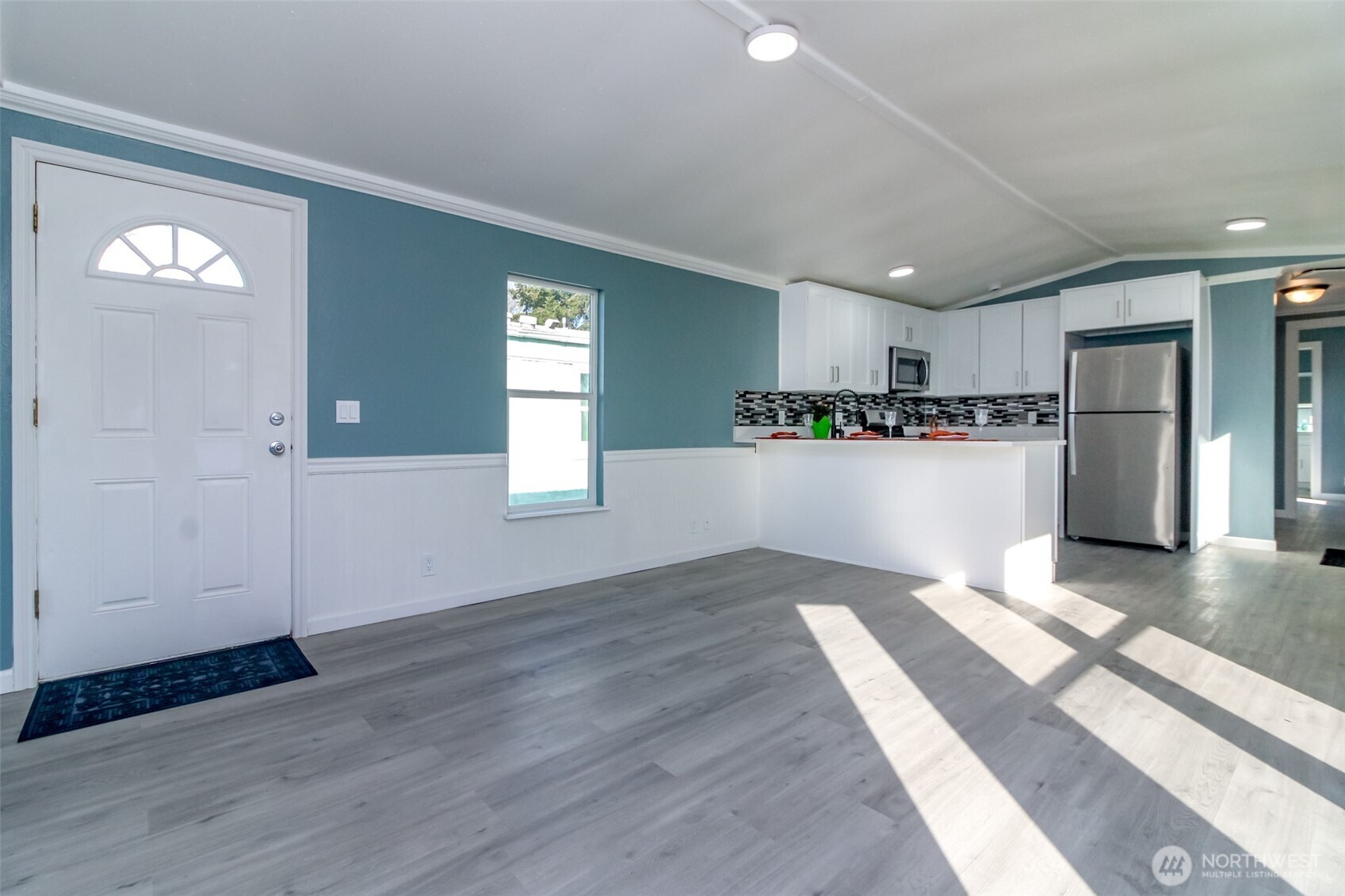 210 37th St SE 8
