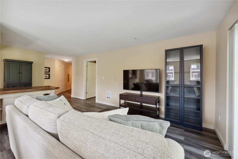 108 5th Avenue S 506