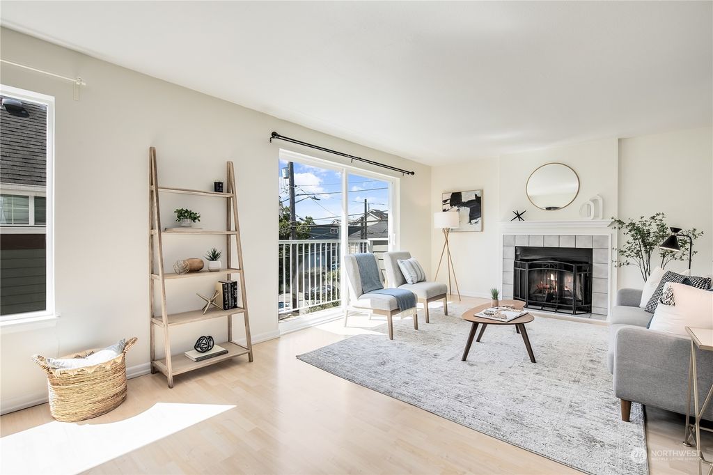 Photo of 555 Prospect Street #5, Seattle, WA 98109 (MLS # 2271222)