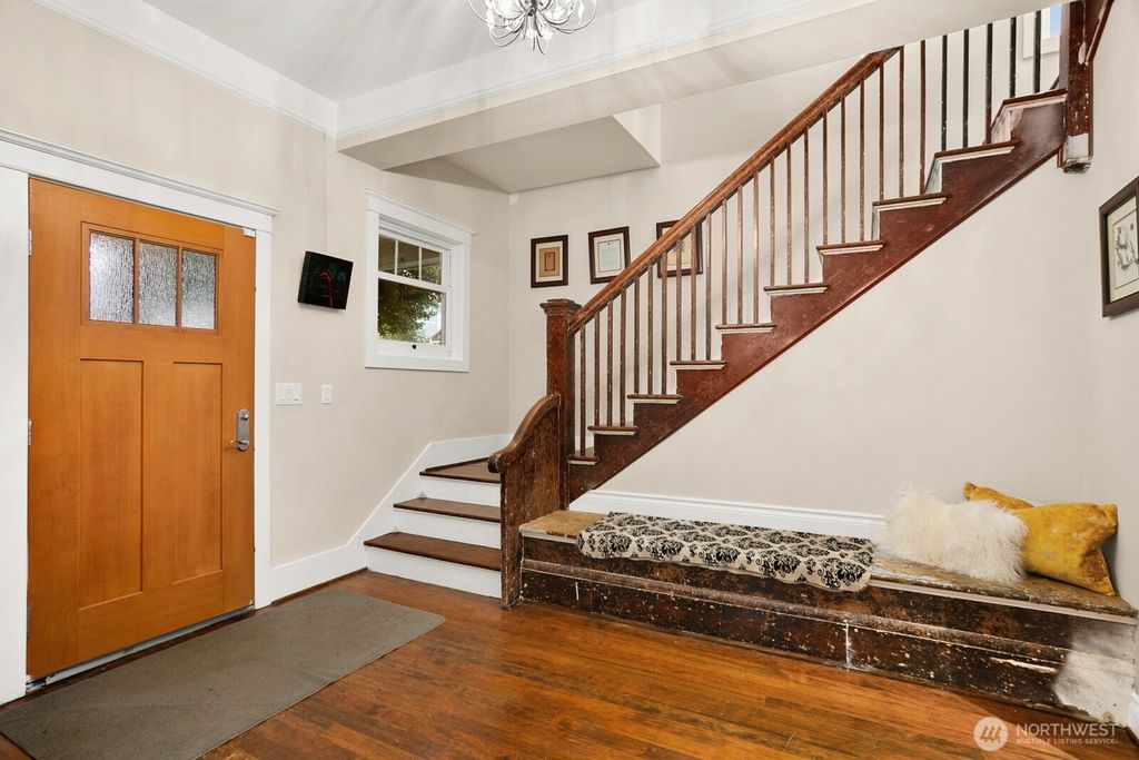 Photo of 1626 25th Avenue, Seattle, WA 98122 (MLS # 2486028)