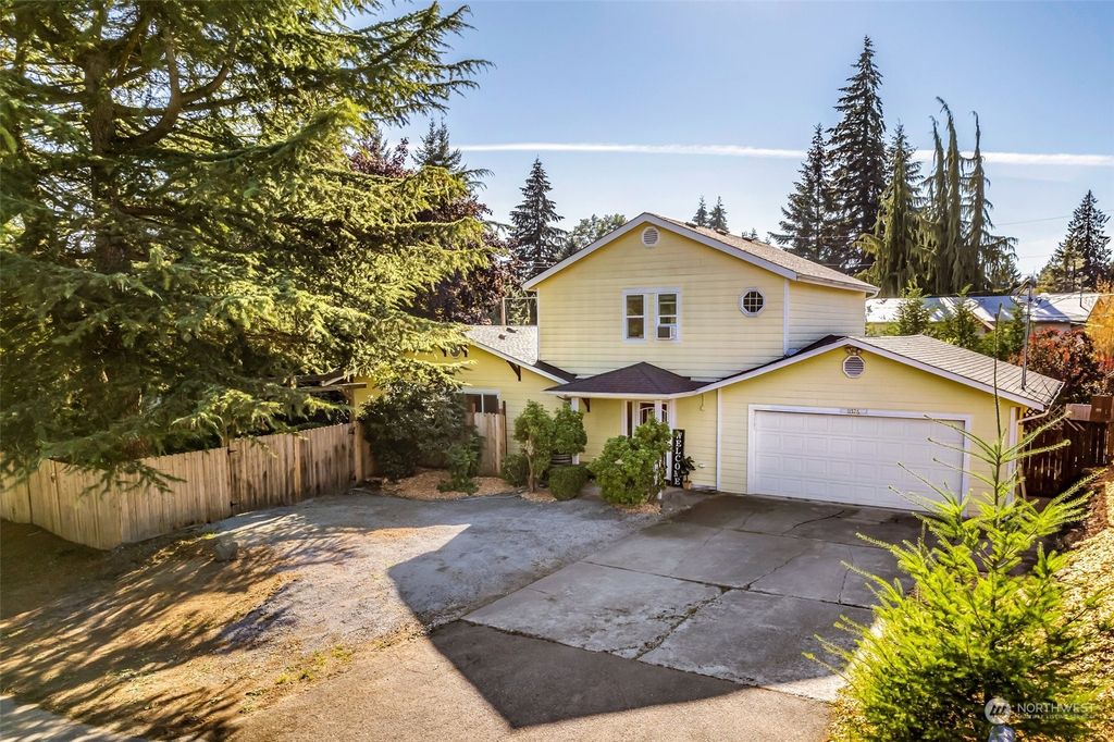 Photo of 11526 27th Avenue SE, Everett, WA 98208 (MLS # 2283221)