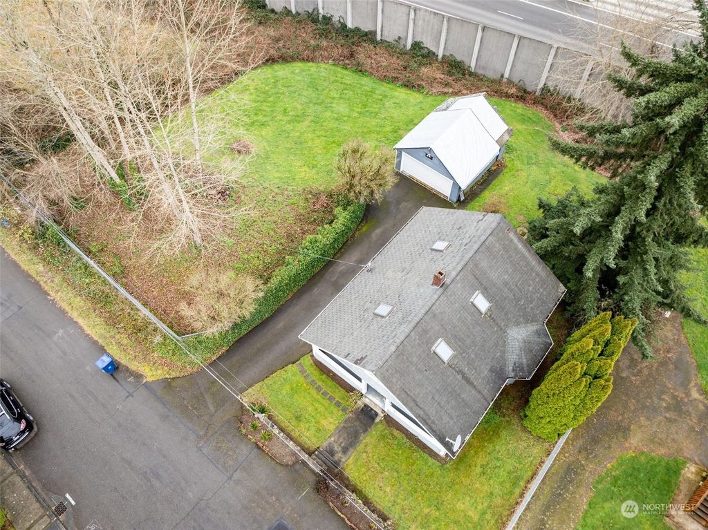 Photo of 13901 51st Avenue S, Tukwila, WA 98168 (MLS # 2202707)