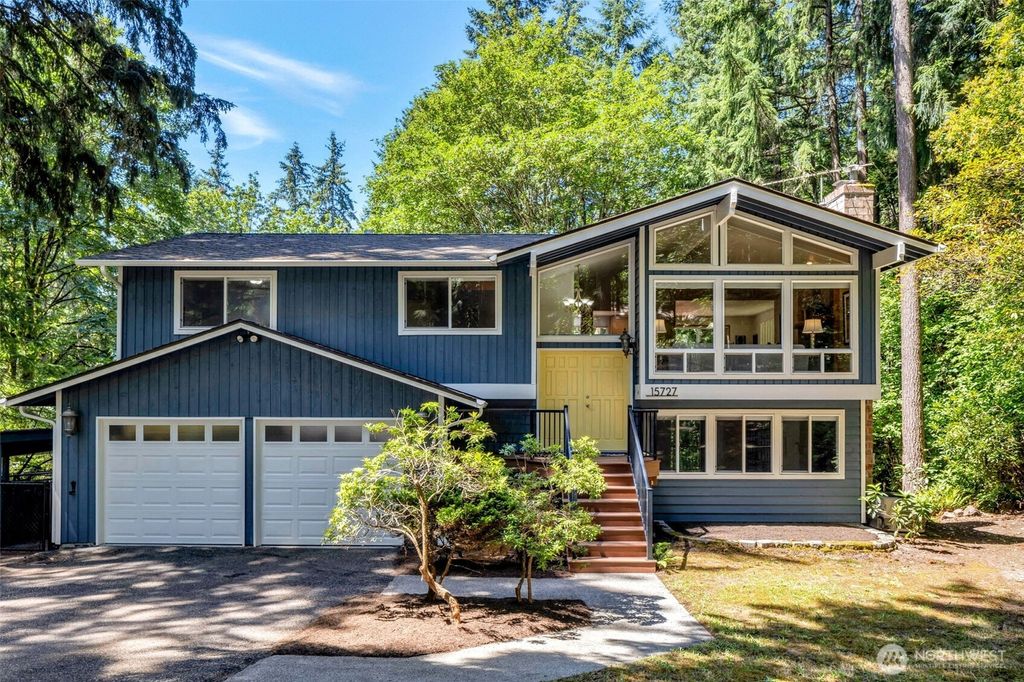 Photo of 15727 154th Avenue NE, Woodinville, WA 98072 (MLS # 2544373)