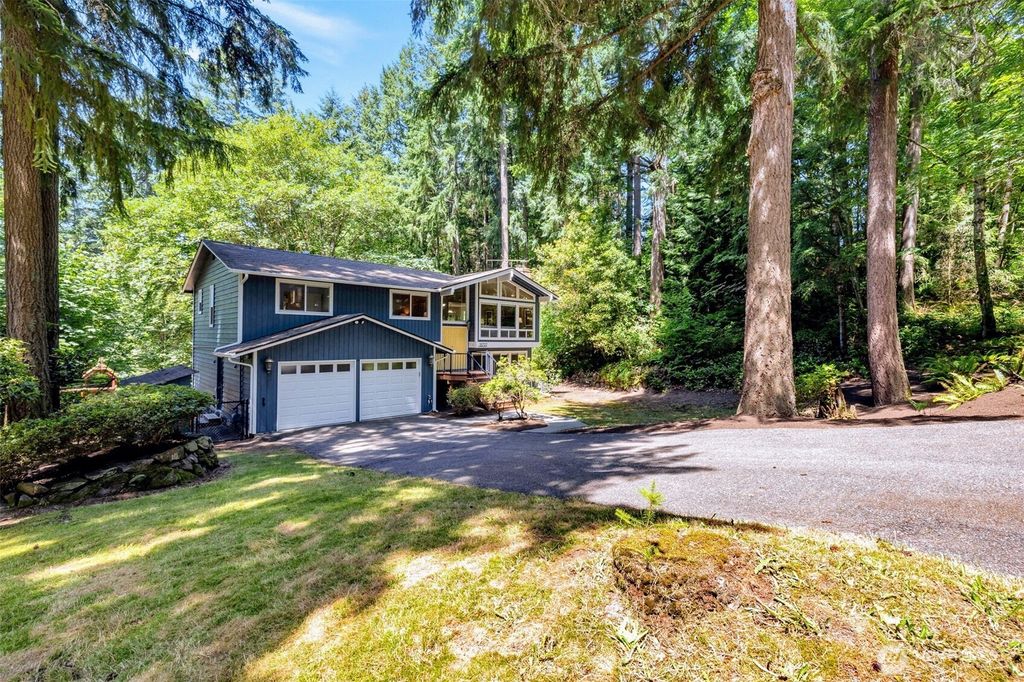 Photo of 15727 154th Avenue NE, Woodinville, WA 98072 (MLS # 2544373)