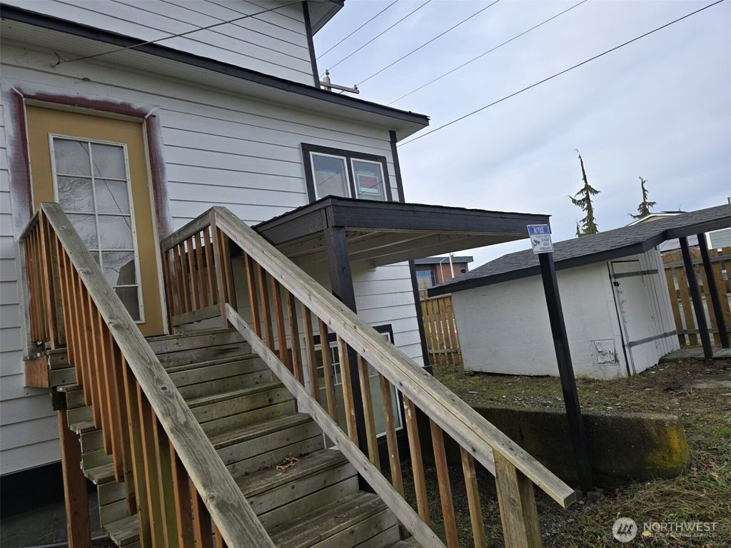 Photo of 1501 Broadway, Everett, WA 98201 (MLS # 2332256)